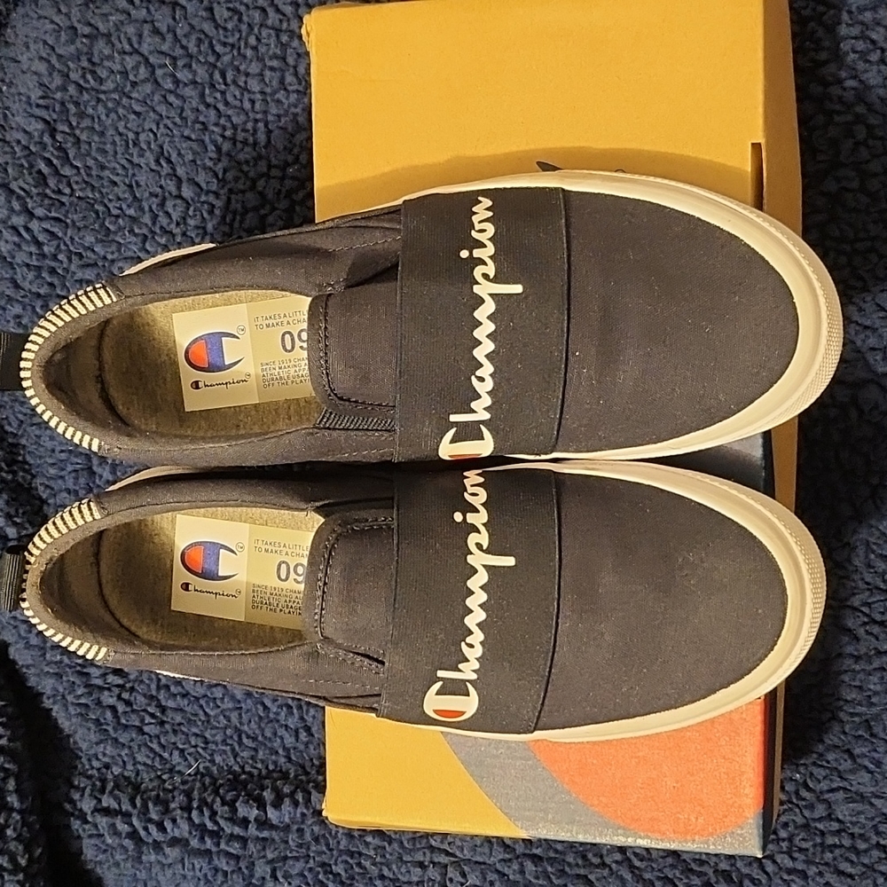 Champion slipn ons